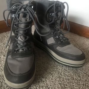 Cougar Vergil Snow Boots—Khaki Green, Barely Used!